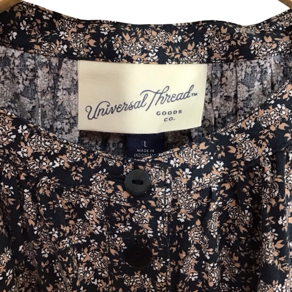 Universal Thread Floral Button Up Long Sleeve Pea… - image 4